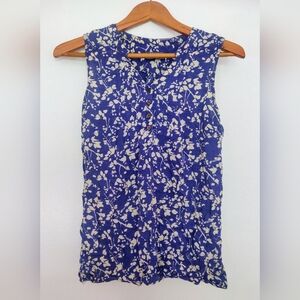 The North Face Blue White Floral Sleeveless Blouse Size Medium